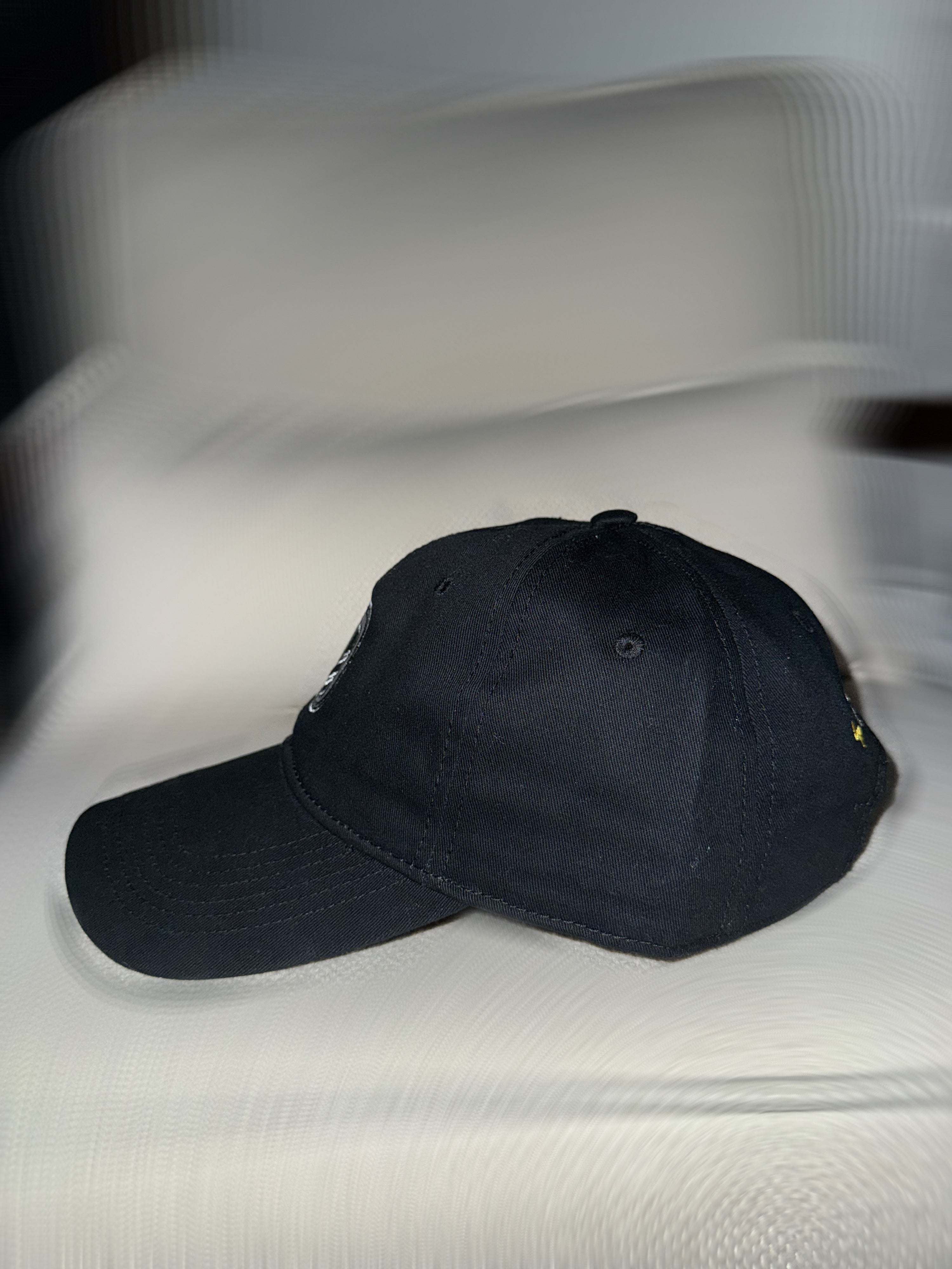 Dad hat "Christ unto death"